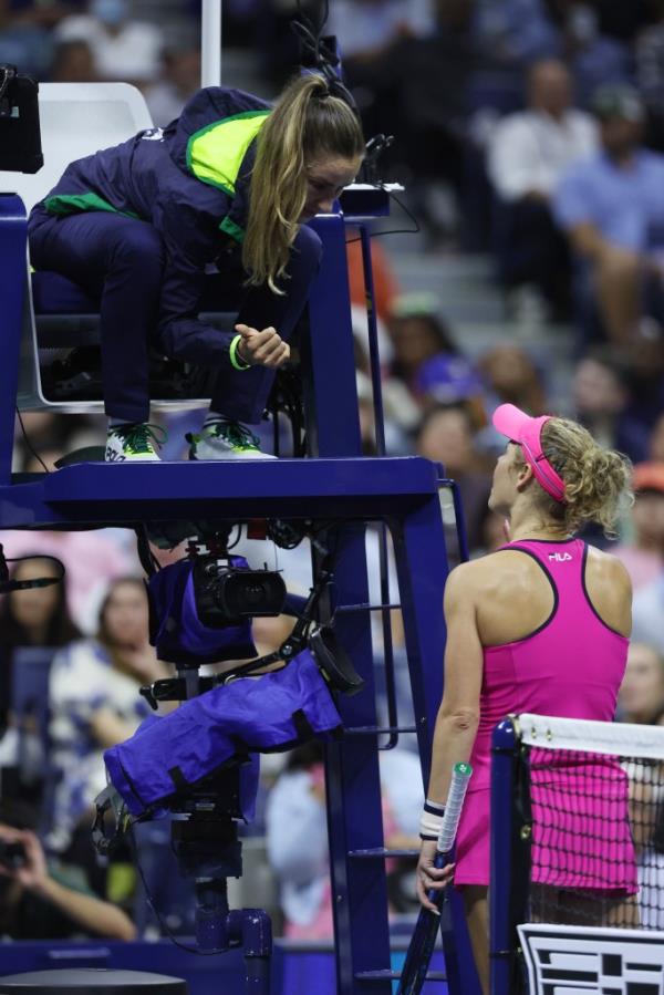 Laura Siegemund of Germany speaks to the chair umpire during the Women's Singles First Round match against Coco Gauff of the United States on Day One of the 2023 US Open at the USTA Billie Jean King Natio<em></em>nal Tennis Center on August 28, 2023 in the Flushing neighborhood of the Queens borough of New York City.  